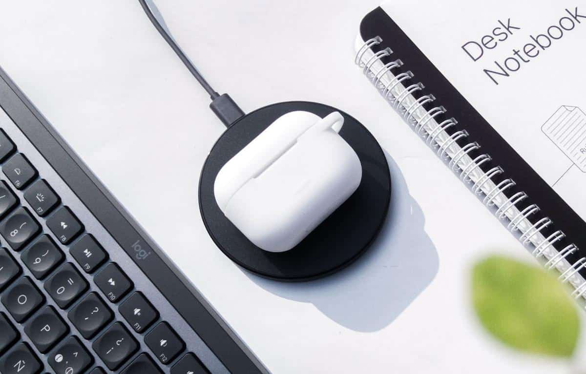 How Do You Charge Wireless Earbuds